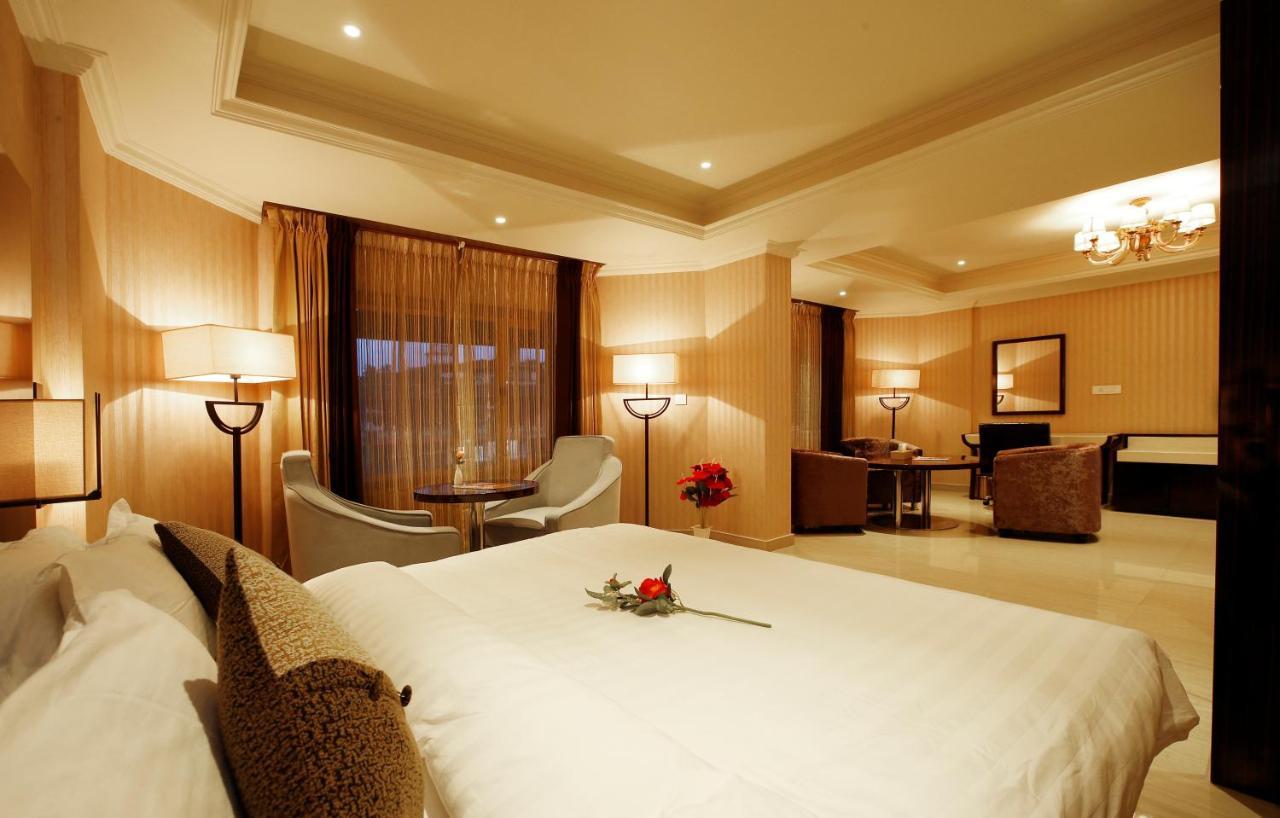 Hotel Park Residency Nilambūr Екстериор снимка