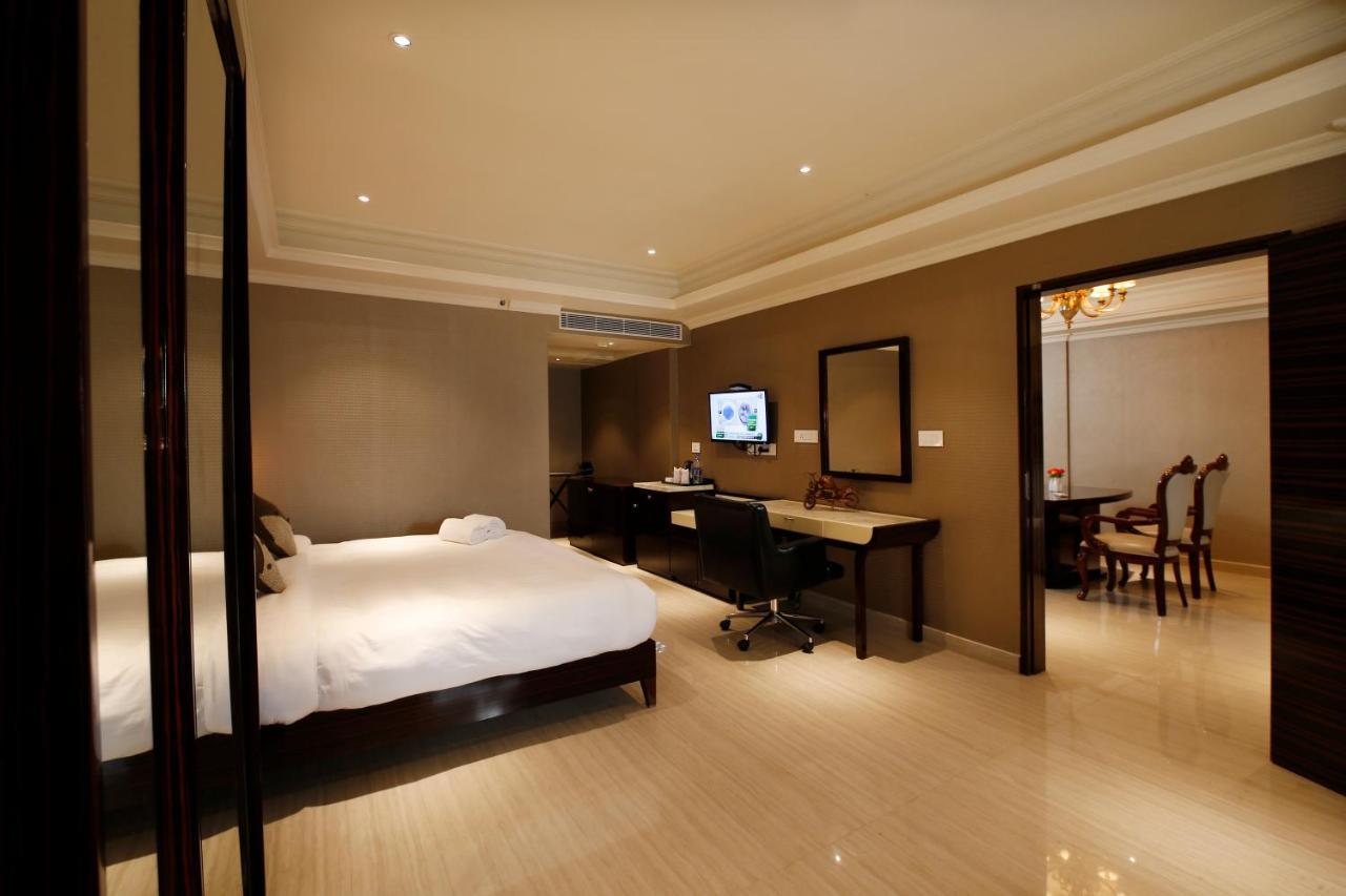 Hotel Park Residency Nilambūr Екстериор снимка