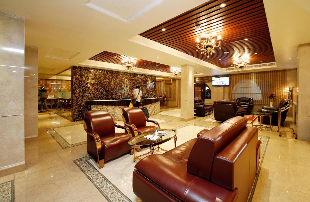 Hotel Park Residency Nilambūr Екстериор снимка