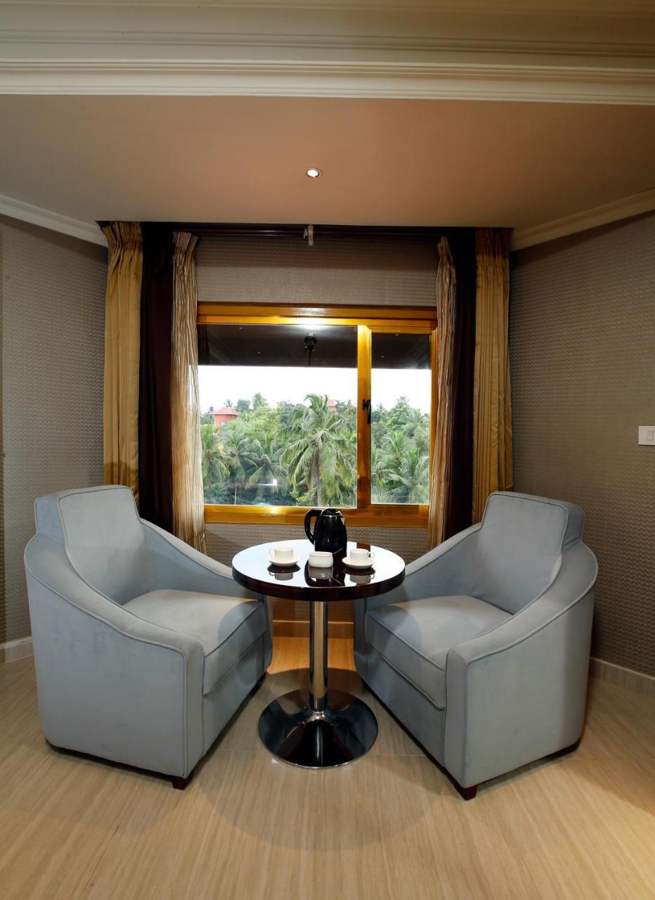 Hotel Park Residency Nilambūr Екстериор снимка
