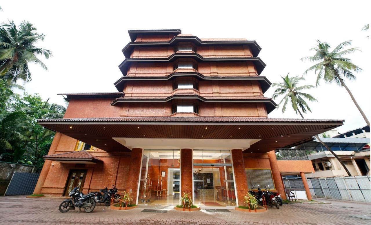 Hotel Park Residency Nilambūr Екстериор снимка